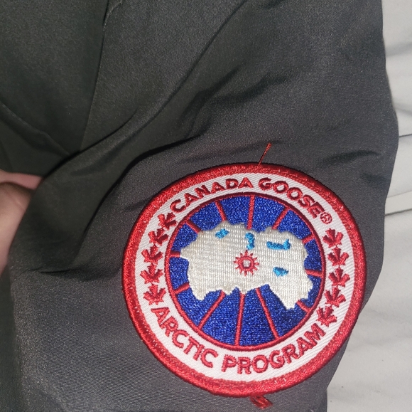 Grey goose winter jacket - Picture 2 of 5